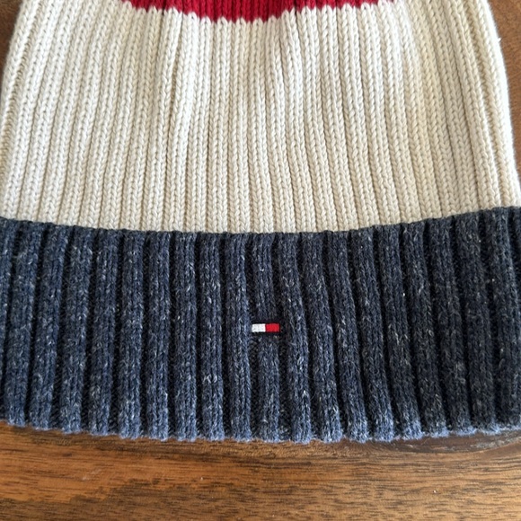 Men’s beanie knit hat color blocked logo Pom snow winter - Picture 2 of 3
